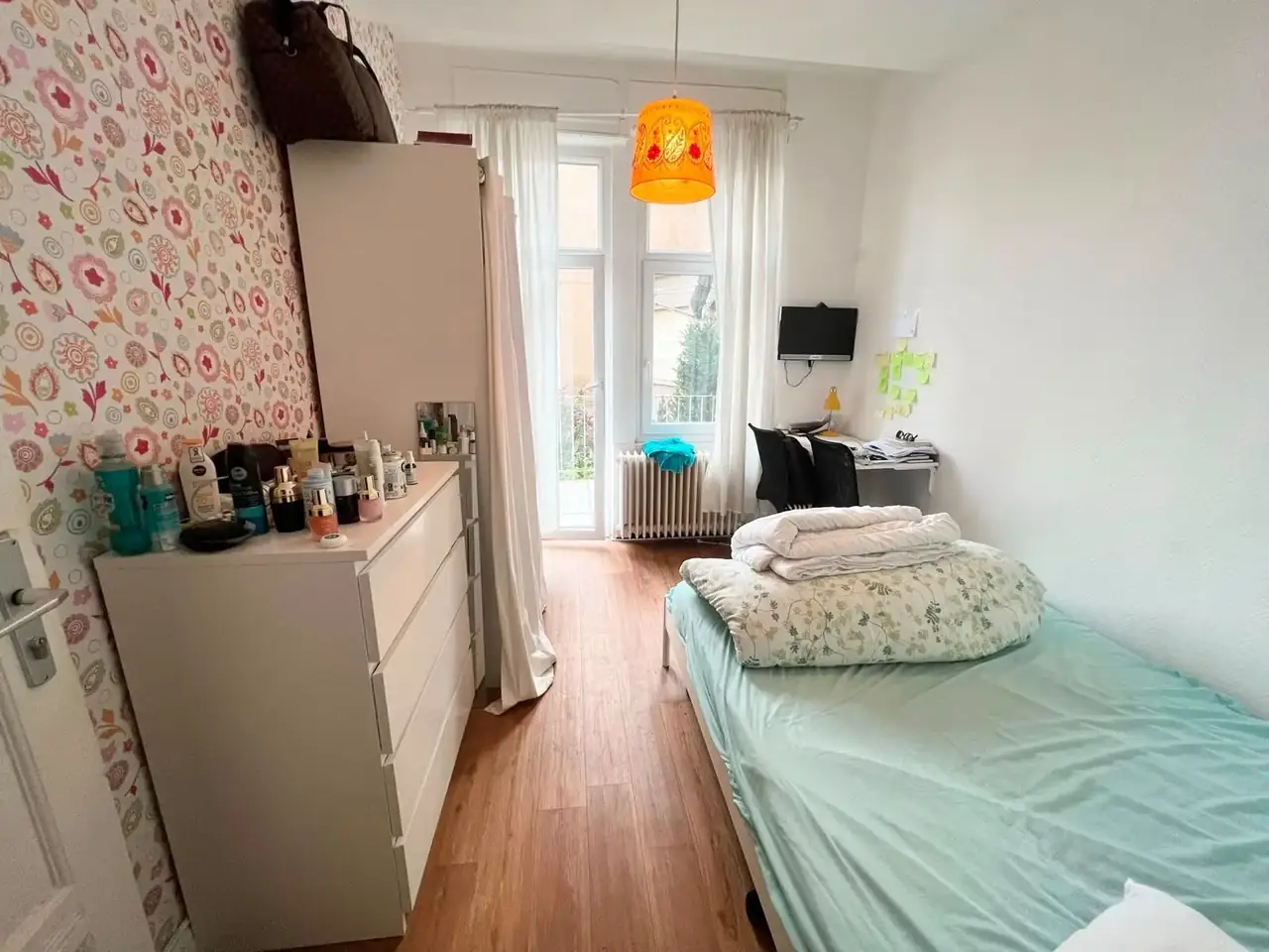 Furnished room with balcony in Limpertsberg